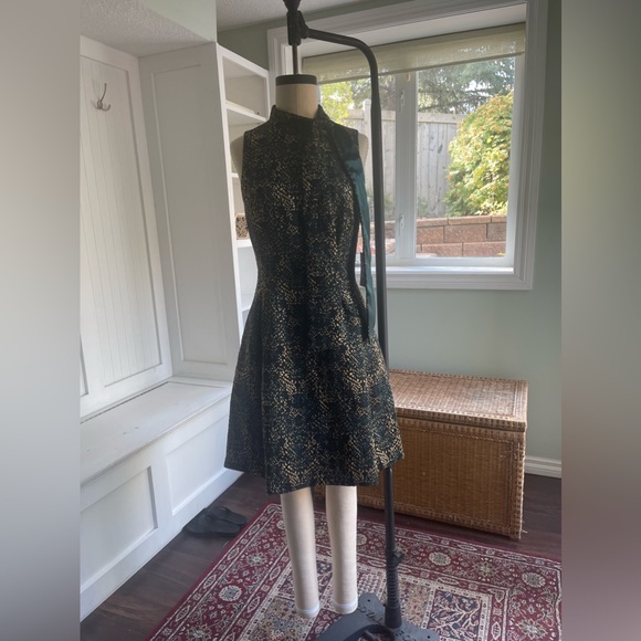 Vincent Camuto dress - Picture 2 of 13